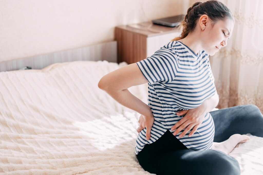 pregnant woman with back pain