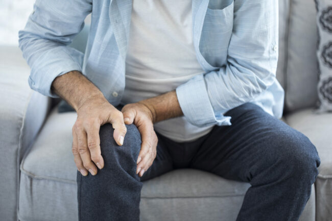 sciatica knee pain featured image